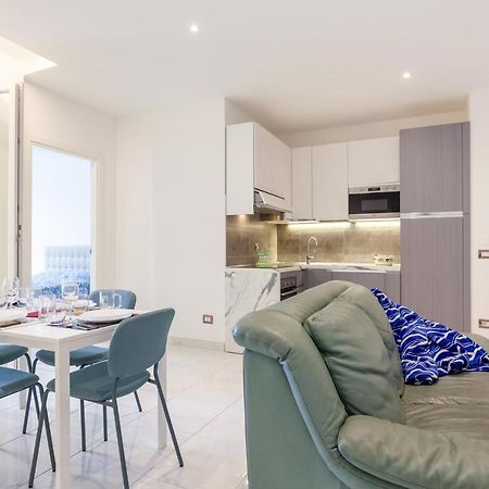 Seaside Flat With Swimming Pool And Private Parking Apartamento Calambrone Exterior foto